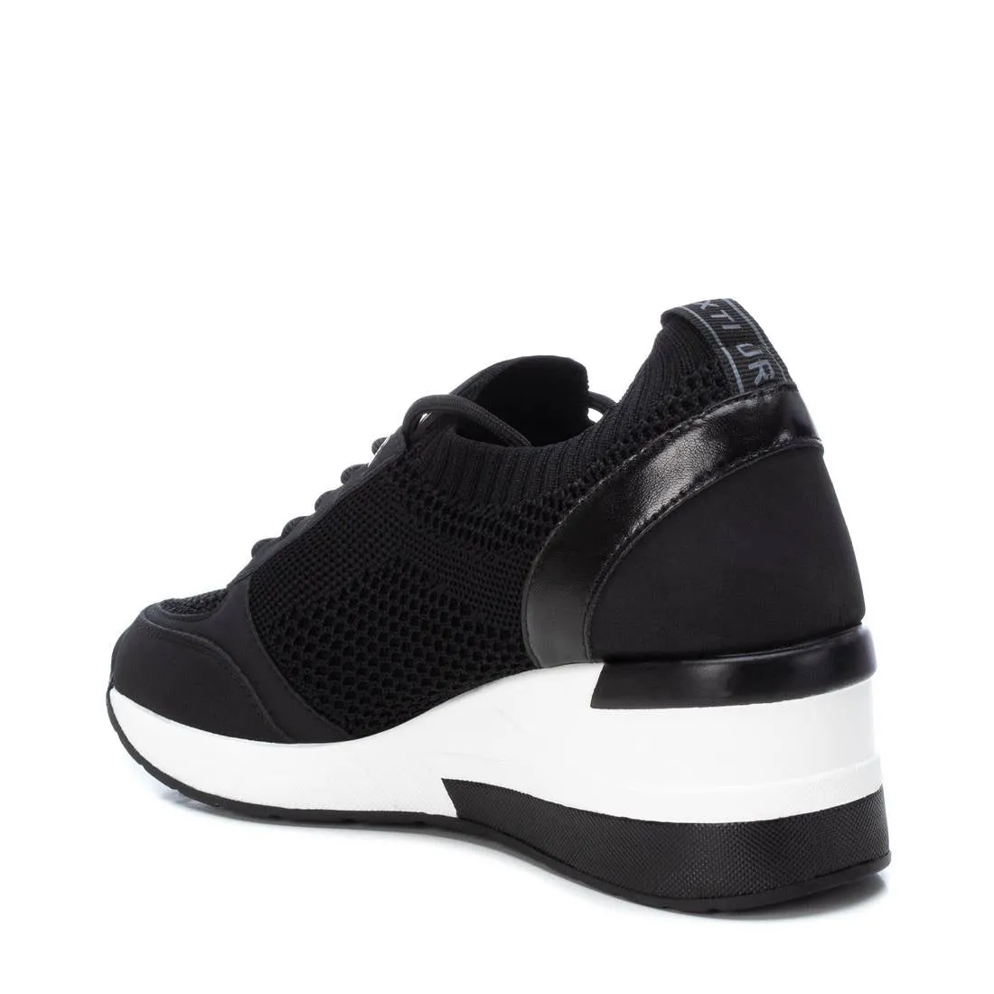 Malaga Black Sneakers