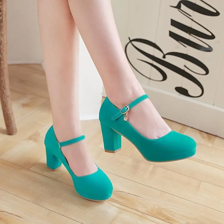 Women closed toe pendant buckle strap chunky heels