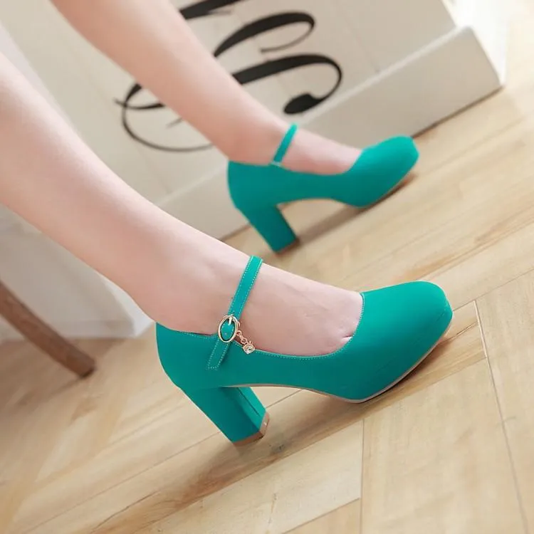 Women closed toe pendant buckle strap chunky heels