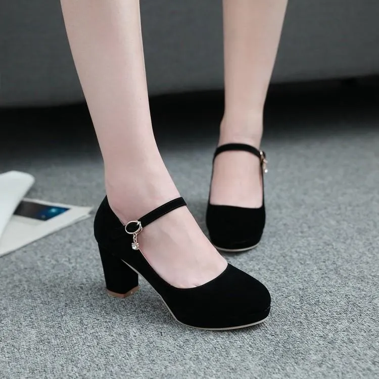 Women closed toe pendant buckle strap chunky heels